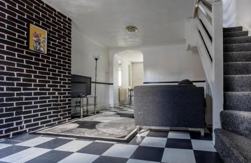 Custom House Apartment | Cosy Home By Excel Centre & City Airport