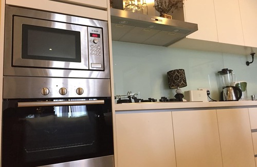 Medan Tuanku Condo | Cosy Homely 2+1 Bedder next to Menara KL & KLCC