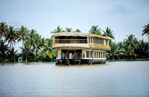 Alappuzha Boat Rental | Cosy Houseboats