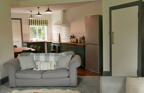Fort Augustus House | Cosy Hygge/Scottish themed home by Loch Ness