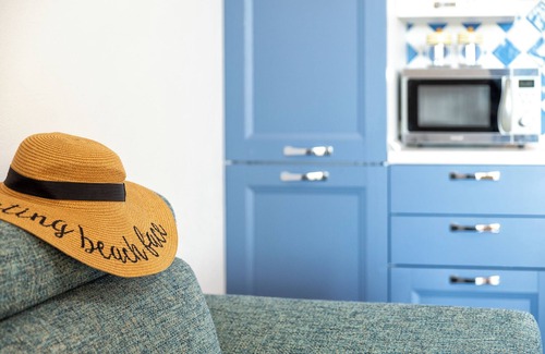 Trinita d'Agultu Apartment | Cosy Holiday Apartment “Con Piscina 13” with Sea View, Garden & Pool