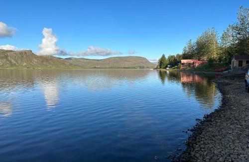 Kjosarhreppur House | Cosy lakeview cabin 45 minutes from Reykjavik