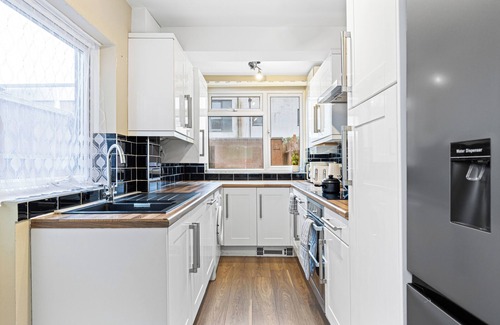 Watford House | Cosy Layam near Watford Harry Potter Studios