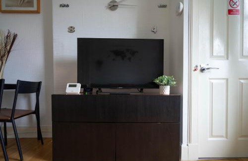 Leith Apartment | Cosy Leith Escape - Edinburgh City