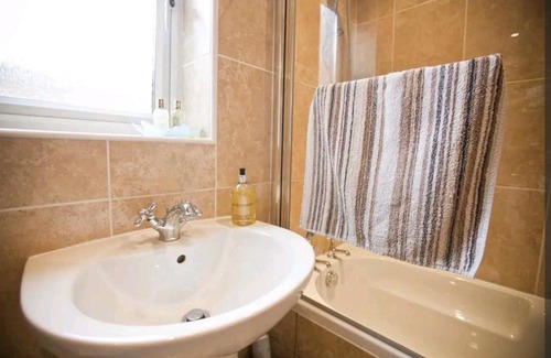 York House | Cosy little home just outside York city walls