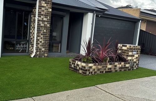Beechboro House | Cosy Luxe bedroom in Beechboro - 12km from Perth Airport