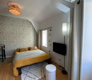Vierzon Apartment | Cosy Mac Nab