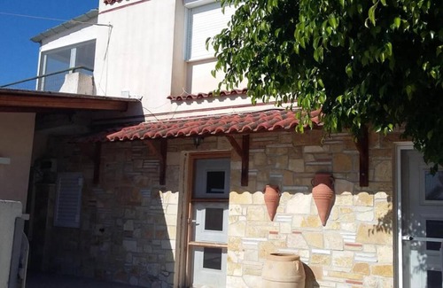 Troizinia House | Cosy maisonette close to Poros,Epidauros,Nafplio
