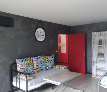 Le Kremlin-Bicetre Apartment | "Cosy & Modern" Logement avec parking privé et proche métro Paris !