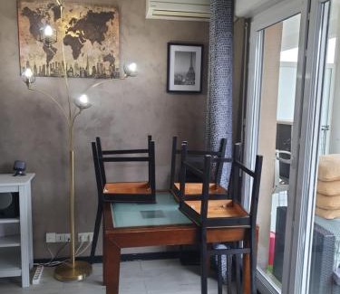 Le Kremlin-Bicetre Apartment | "Cosy & Modern" Logement avec parking privé et proche métro Paris !