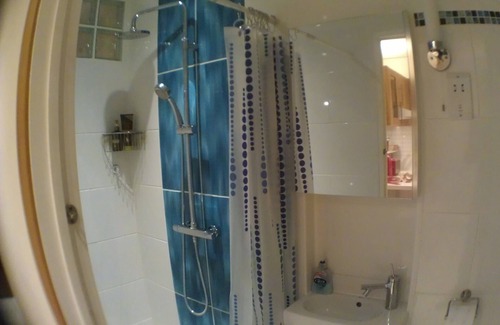Lee Apartment | Cosy, modern studio near Blackheath & Greenwich