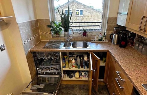 Wandsworth Apartment | Cosy newly refurbished maisonette apartment
