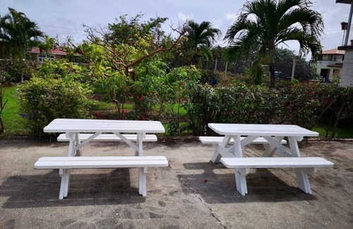 Blue Waters Apartment | Cosy one bedroom apartment on the beautiful south coast, close to Accra beach.