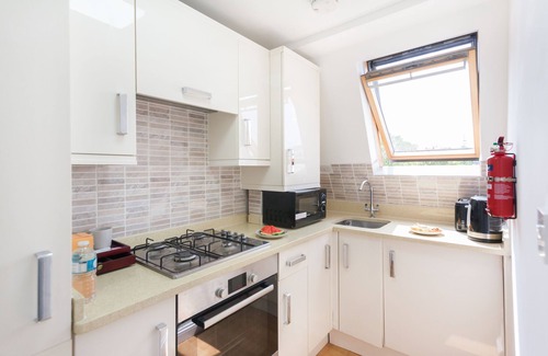 Somers Town Apartment | Cosy One Bedroom Apartment City Center Euston 7