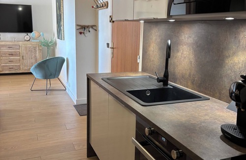 Saint-Aygulf Apartment | Cosy, quiet apartment with sea view In Saint Aygulf, near the main beaches