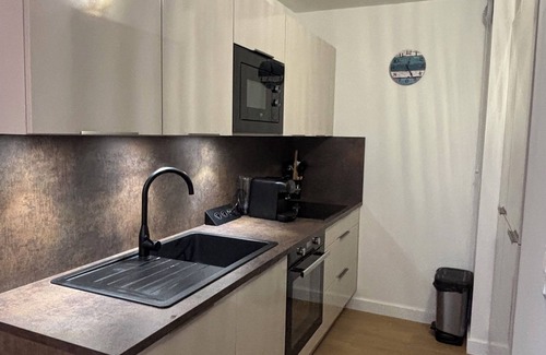 Saint-Aygulf Apartment | Cosy, quiet apartment with sea view In Saint Aygulf, near the main beaches