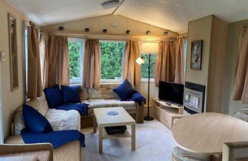 Treator Ski Chalet | Cosy Quiet Static Caravan Mawgan Porth St Eval