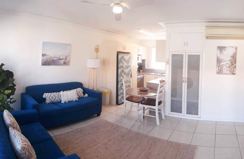 Tweed Heads Apartment | Cosy rainbow bay unit 100m from the beach