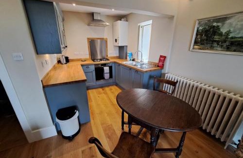 Inverness City Centre Apartment | Cosy Riverside Apartment