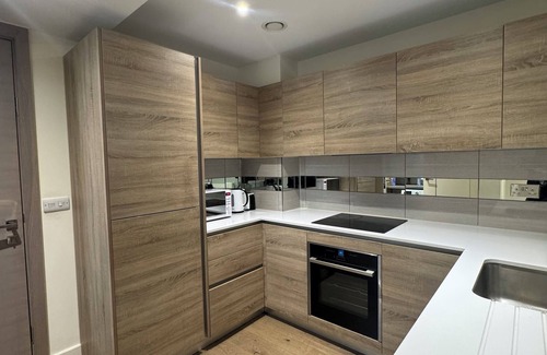Woolwich Apartment | Cosy Riverview apartment. 10mins to the o2 Arena.