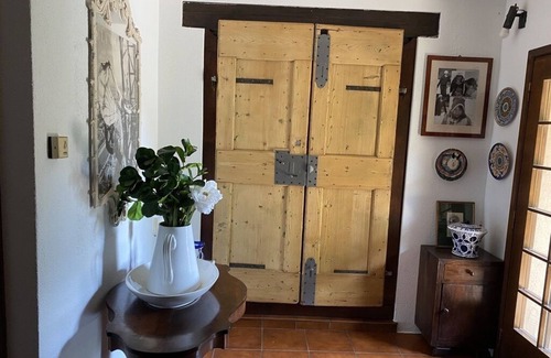 San Pietro di Feletto Apartment | Cosy Romantic Sandstone Apartment on Prosecco Hills with spectacular views!