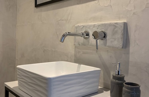 Lormes Bed & Breakfast | Cosy Room au Cœur du Village