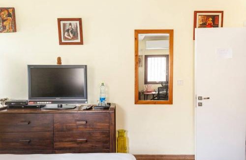 Herzliya House | Cosy room near IDC & Center- Herzliya Homestay
