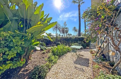Les Baumettes Apartment | Cosy Sea Front Garden Nice
