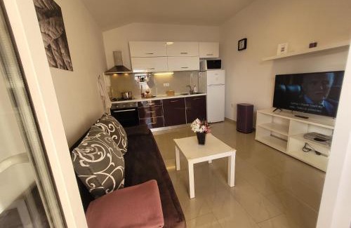 Mandre Apartment | Cosy seaside family apartment Iris in Mandre