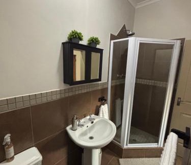 Westdene Apartment | Cosy self-catering flat