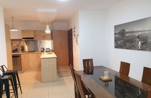 La Mivoie Apartment | Cosy, spacious 3 bedroom apartment 5 mins from beach