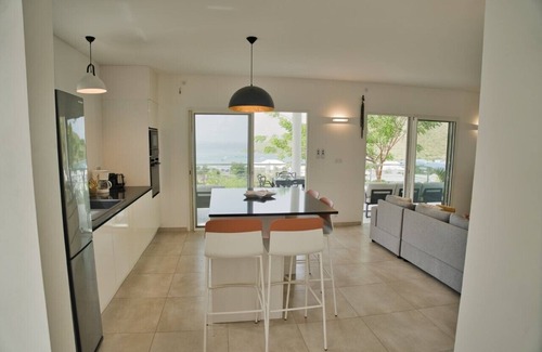 Anse Marcel Apartment | Cosy spacious appartment facing the sea with private garden