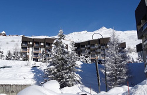 Reberty Apartment | Cosy Studio for 2 in Reberty 1850 - Close to Slopes with Balcony, WiFi & Ski Locker
