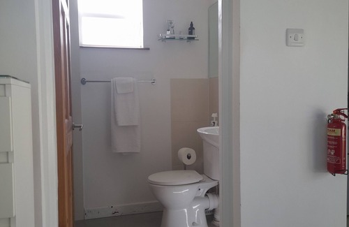 Seaford Town Apartment | Cosy studio in scenic area - 15 min from rafting on Great River
