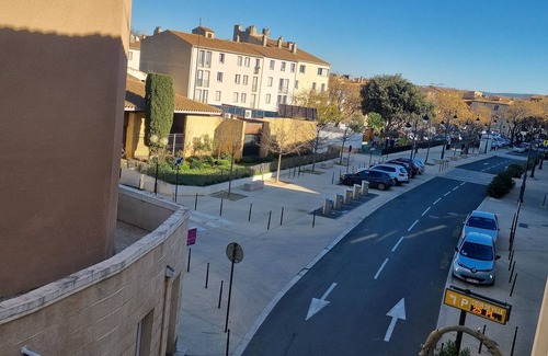Maraussan Apartment | Cosy studio just a stone's throw from Narbonne's historic center