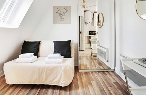 Quartier Saint-Ambroise Apartment | Cosy studio near Atelier des Lumières - Mobility lease