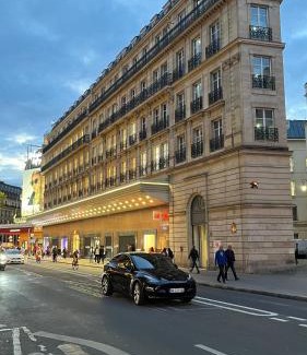 Quartier du Faubourg-Montmartre Apartment | Cosy studio Paris Opera with lift Ascenseur