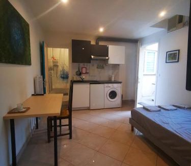 Vitry-sur-Seine Apartment | Cosy studio pour deux personnes