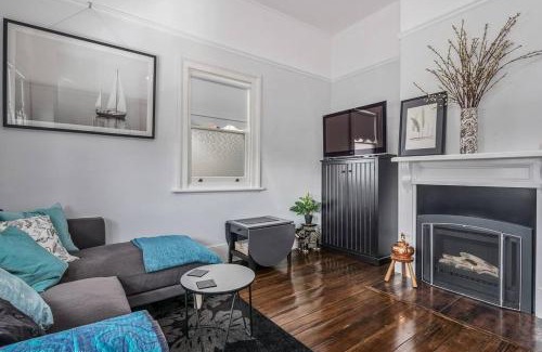 Hobart Central Business District Apartment | Cosy Studio The Maid Easy walking to City