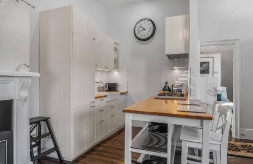 Hobart Central Business District Apartment | Cosy Studio The Maid Easy walking to City