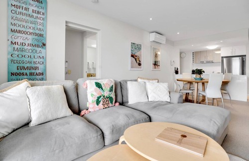 Caloundra Apartment | Cosy styled Apt w pool and spa