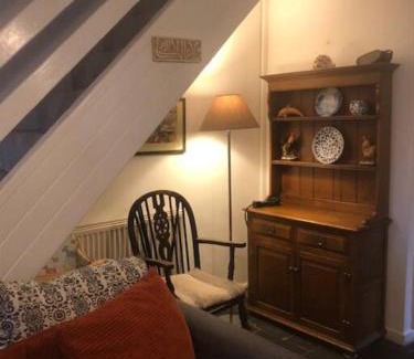 Rhiwbryfdir House | Cosy terrace cottage built into the mountain side.