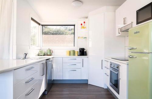 Torquay House | Cosy Torquay Beach Shack Minutes walk to the beach
