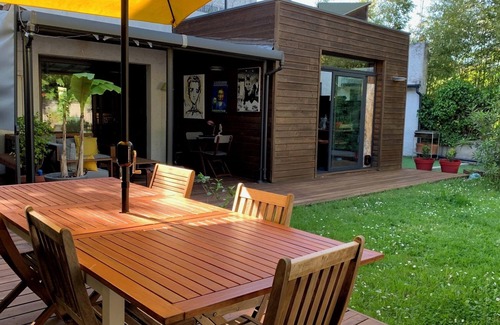 Cauderan Condo | Cosy two bedrooms appartement with private garden! Pétanque, Bbq and chill!