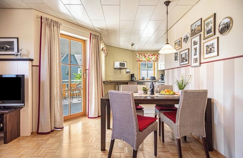 Neufrach Apartment | Cosy Vacation Apartment 3 on "Trostelhof" with Balcony