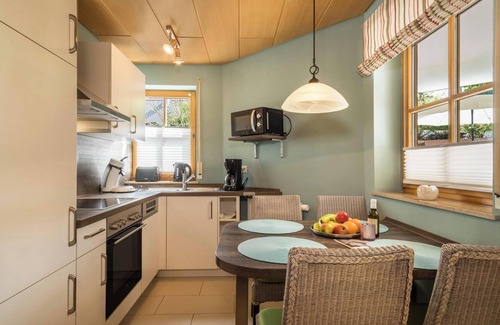 Neufrach Apartment | Cosy Vacation Apartment 8 on "Trostelhof" with Private Terrace