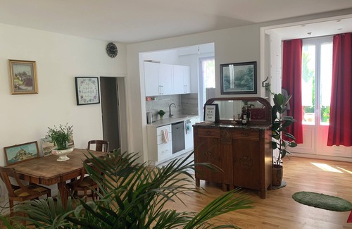 Aulnay-sous-Bois Villa | Cosy Villa 2 min RER B- located between Paris and Challes De Gaules Airport