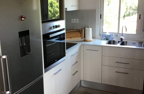 Lloret Blau House | Cosy villa 5 minutes from all beaches