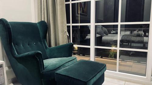 Thakursai Apartment | Cosy Villa Luxury Suite with pool