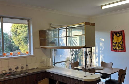 Mansfield House | Cosy Wappan House/Retro Charm in Prime Location with fire place